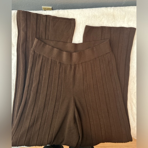 Anthropologie daily practice flare sweatpants - Picture 5 of 6